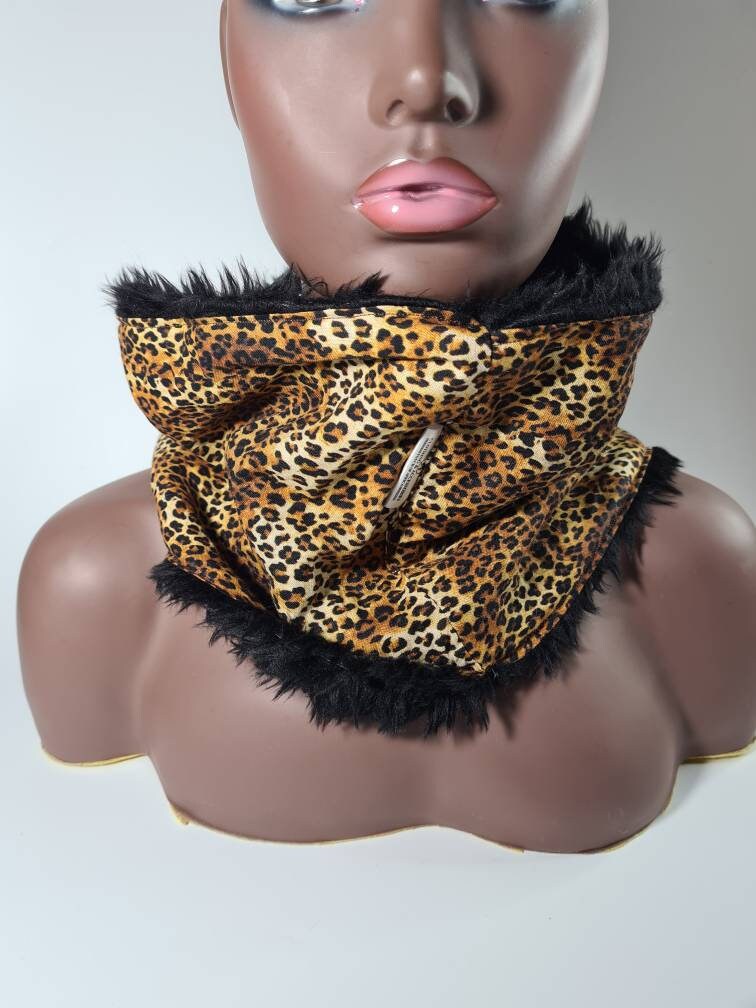 Leopard print scarf, Gentle Faux Fur Lined, Winter Scatf, Round Neck Scarf, unisex wamer scarf, Warm Fleece Tube Scarf.